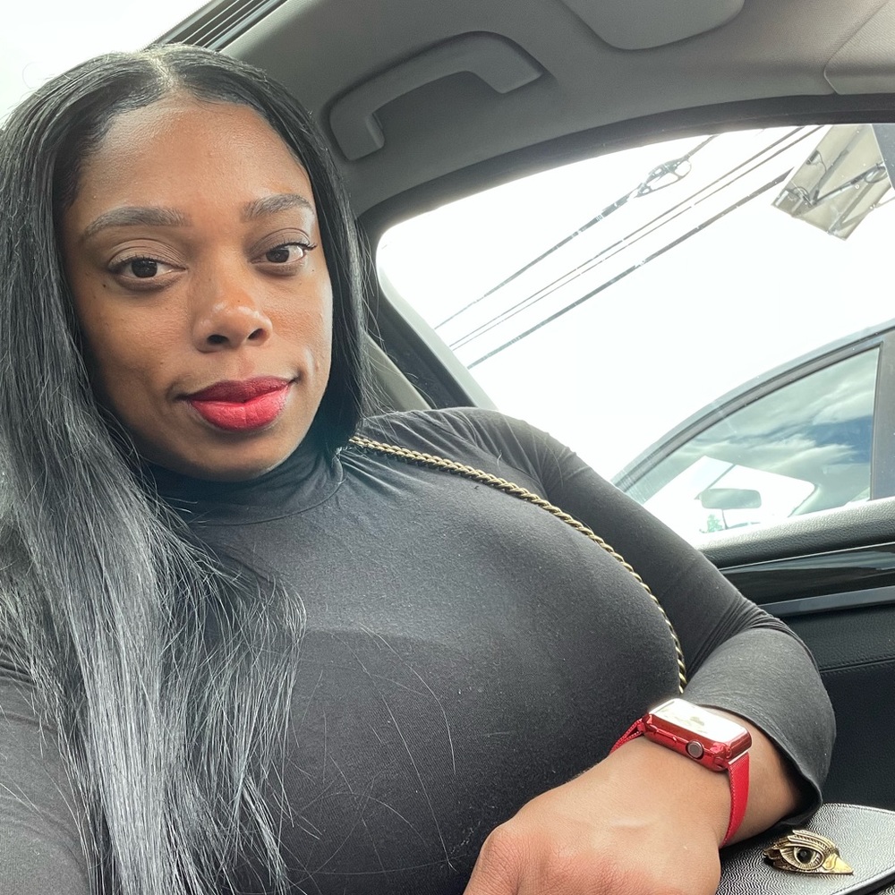 Meet your Posher, Taliya